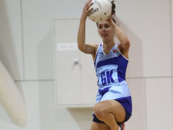 Sarah Kitcher in action during the under-19 National Netball Championships between NSW and SA at the Waverley Netball Centre. Photo : IAN KNIGHT (SMP IMAGES) Sarah Kitcher in action during the under-19 National Netball Championships between NSW and SA at the Waverley Netball Centre. Photo : IAN KNIGHT (SMP IMAGES)